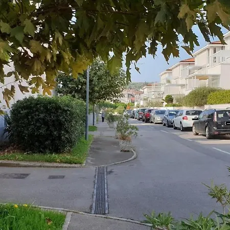 Apartman Laguna 70 *