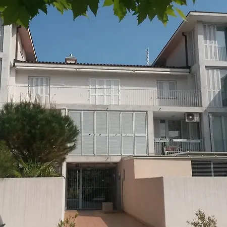 Laguna 70 דירה *